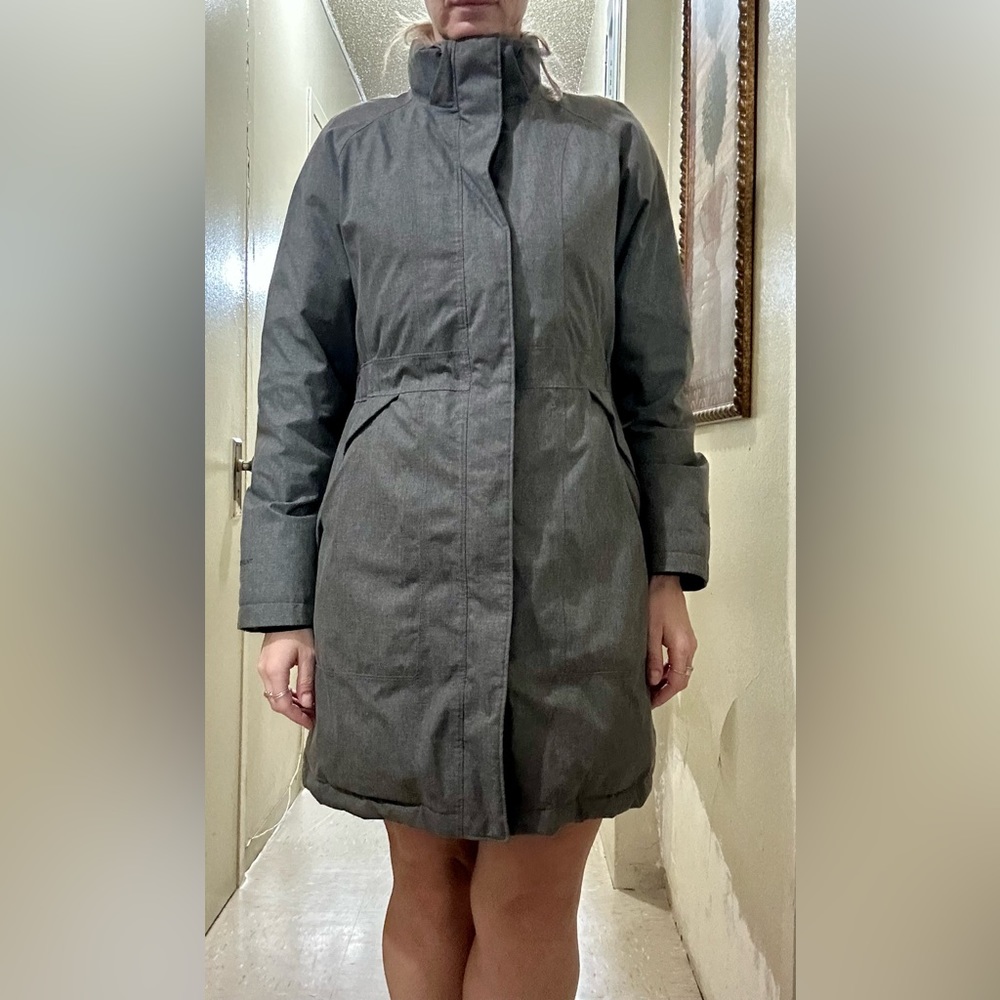 THE NORTH FACE Women's Herringbone Arctic Parka- Size M, Grey
